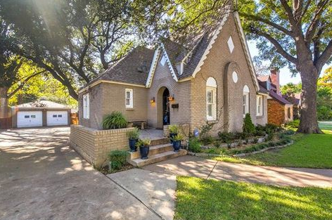 Bluebonnet Hills Neighborhood Description