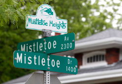 Mistletoe Heights Neighborhood